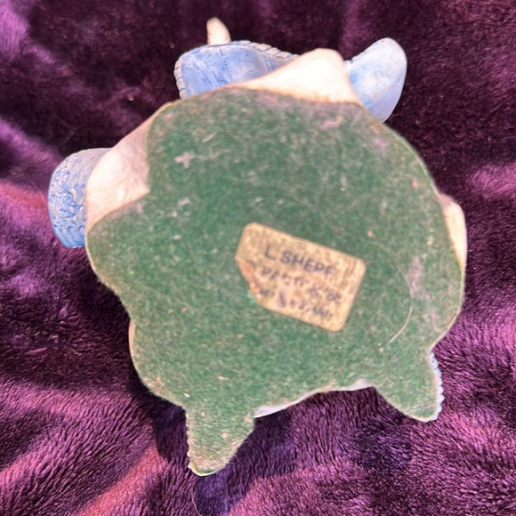 Krystonia figurine

L Shepf

Ns np

Had this guy since 1989 - Picture 4 of 5